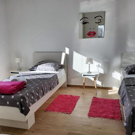 Premium Apartments Adore Novaglia Esterno foto