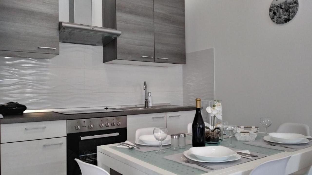 Premium Apartments Adore Novaglia Esterno foto