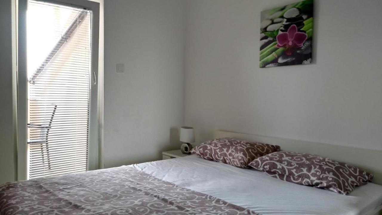 Premium Apartments Adore Novaglia Esterno foto