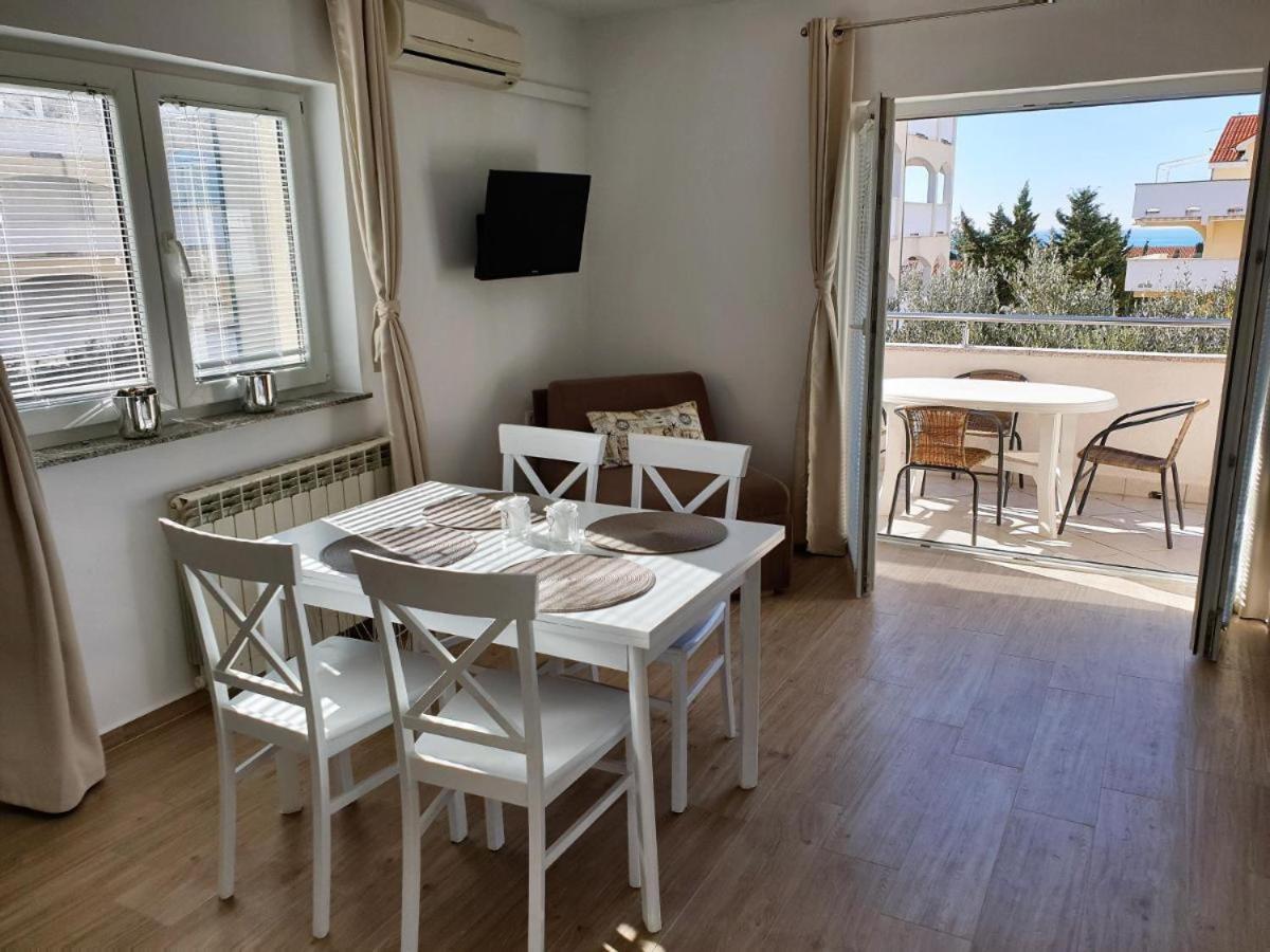 Premium Apartments Adore Novaglia Esterno foto