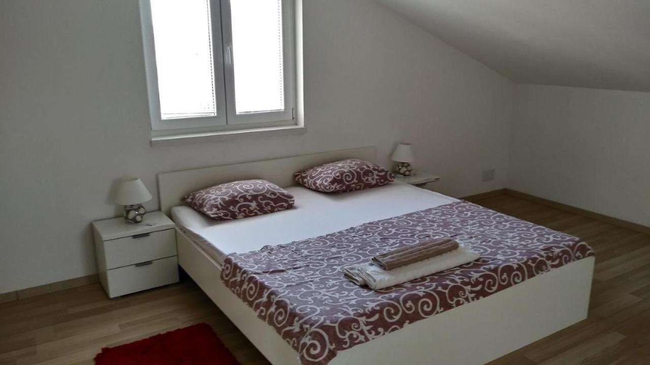 Premium Apartments Adore Novaglia Esterno foto