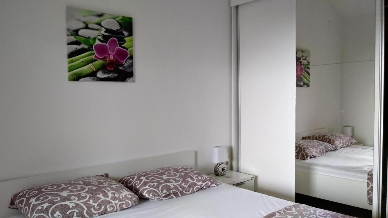 Premium Apartments Adore Novaglia Esterno foto
