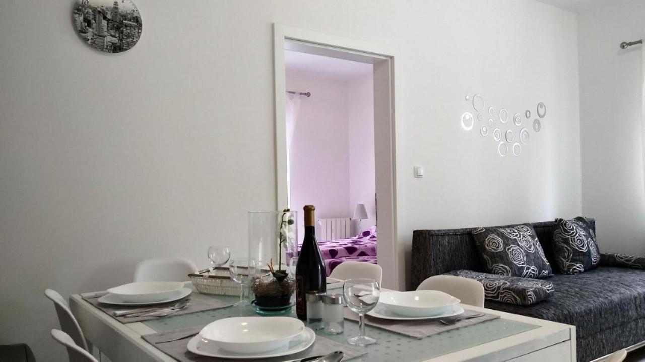 Premium Apartments Adore Novaglia Esterno foto