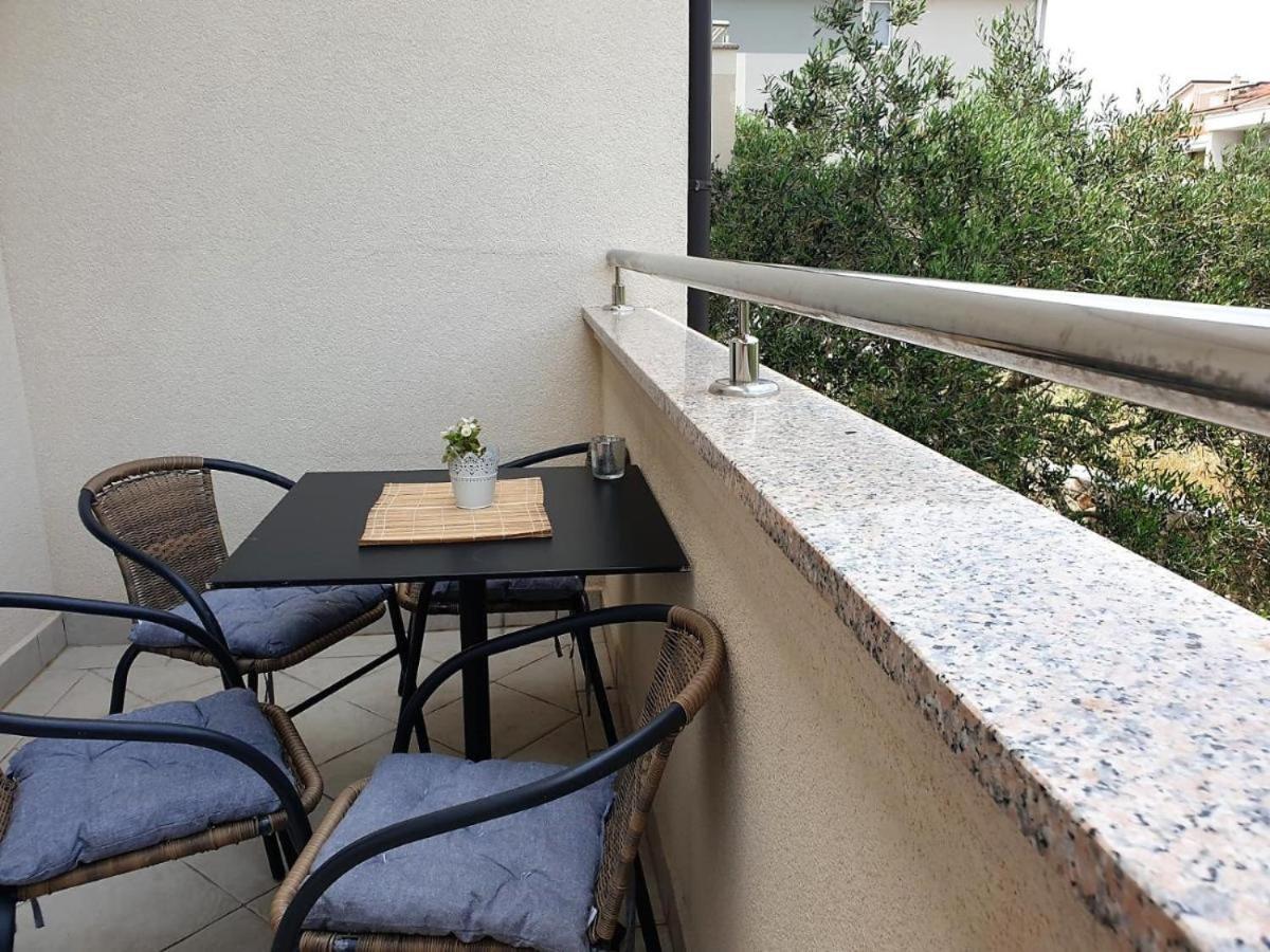 Premium Apartments Adore Novaglia Esterno foto