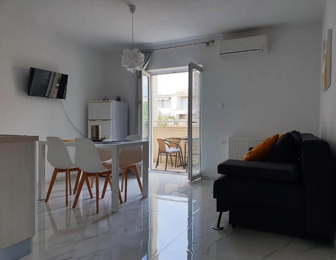 Premium Apartments Adore Novaglia Esterno foto